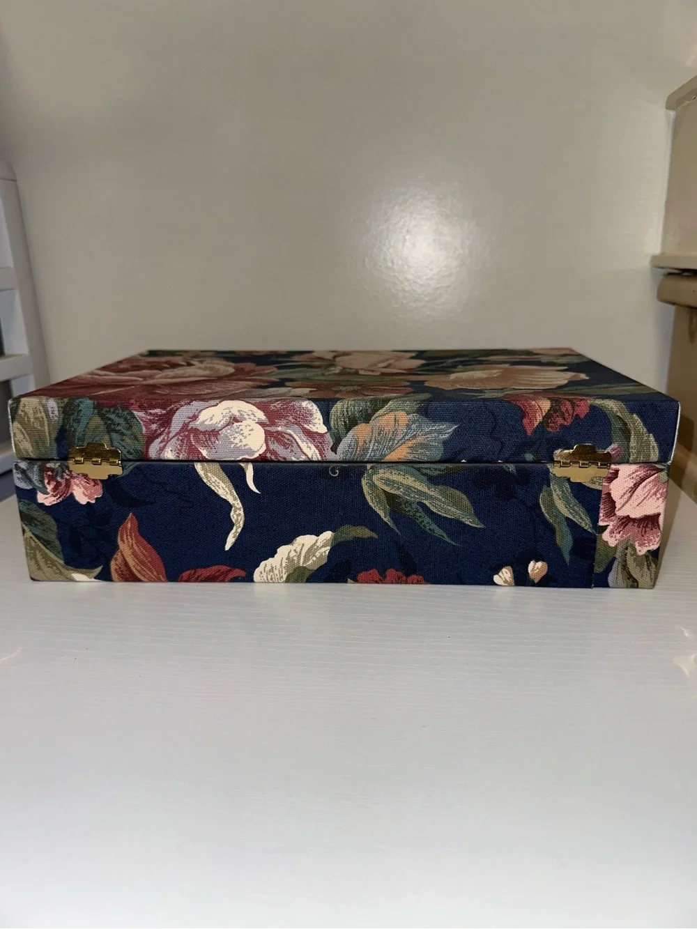 Vtg Floral Jewelry Box